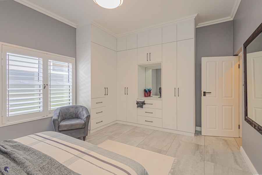 3 Bedroom Property for Sale in Calypso Beach Western Cape